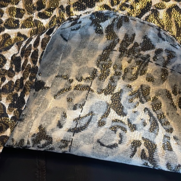 TORY BURCH SILK metallic cheetah / animal print skirt shift cut, lined, zipped 8 - Picture 11 of 12